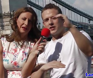 Young puisis treniņi velk greznu eiro puma